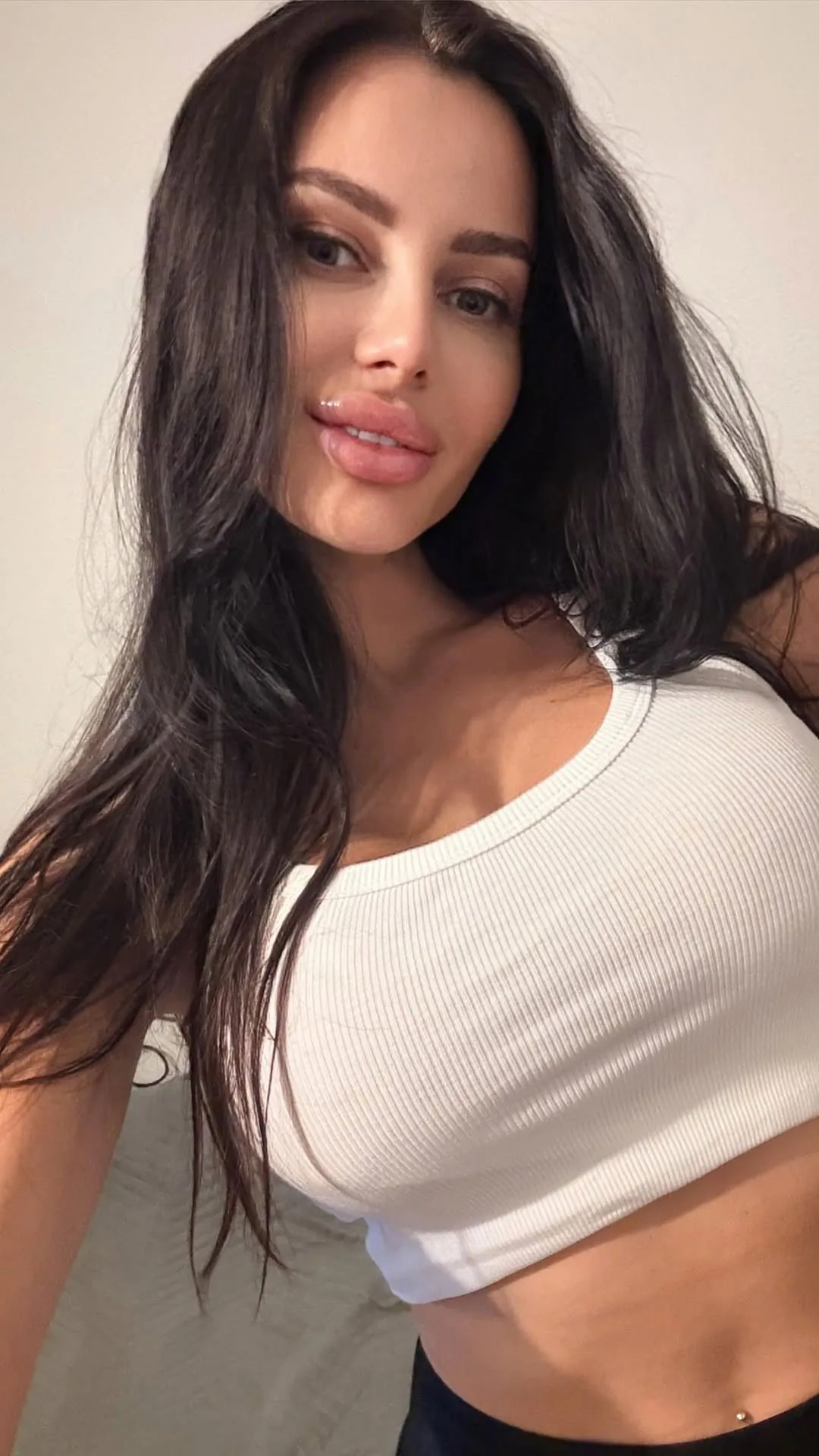 Yulia escort London